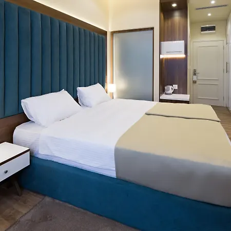 Marquise Garni Hotel