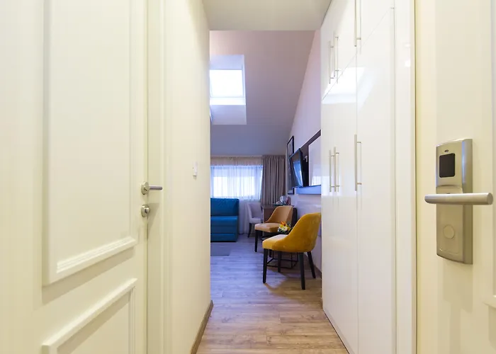 Hotel Marquise Garni 4*